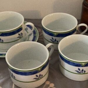 Blue and Green Patterned Ceramic Mug Set